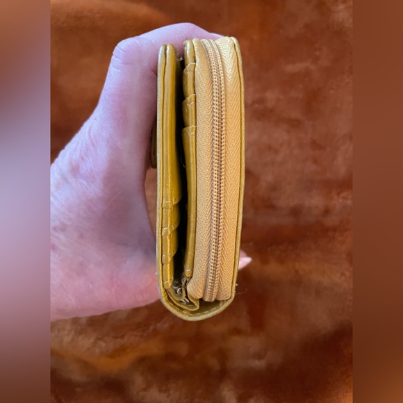 Yellow Leather Wallet - Picture 5 of 9
